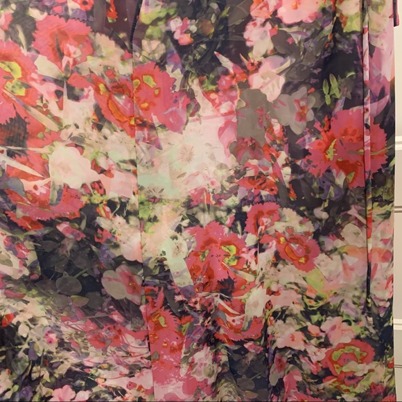 Maggy London long, floral, halter top dress. - Picture 8 of 9